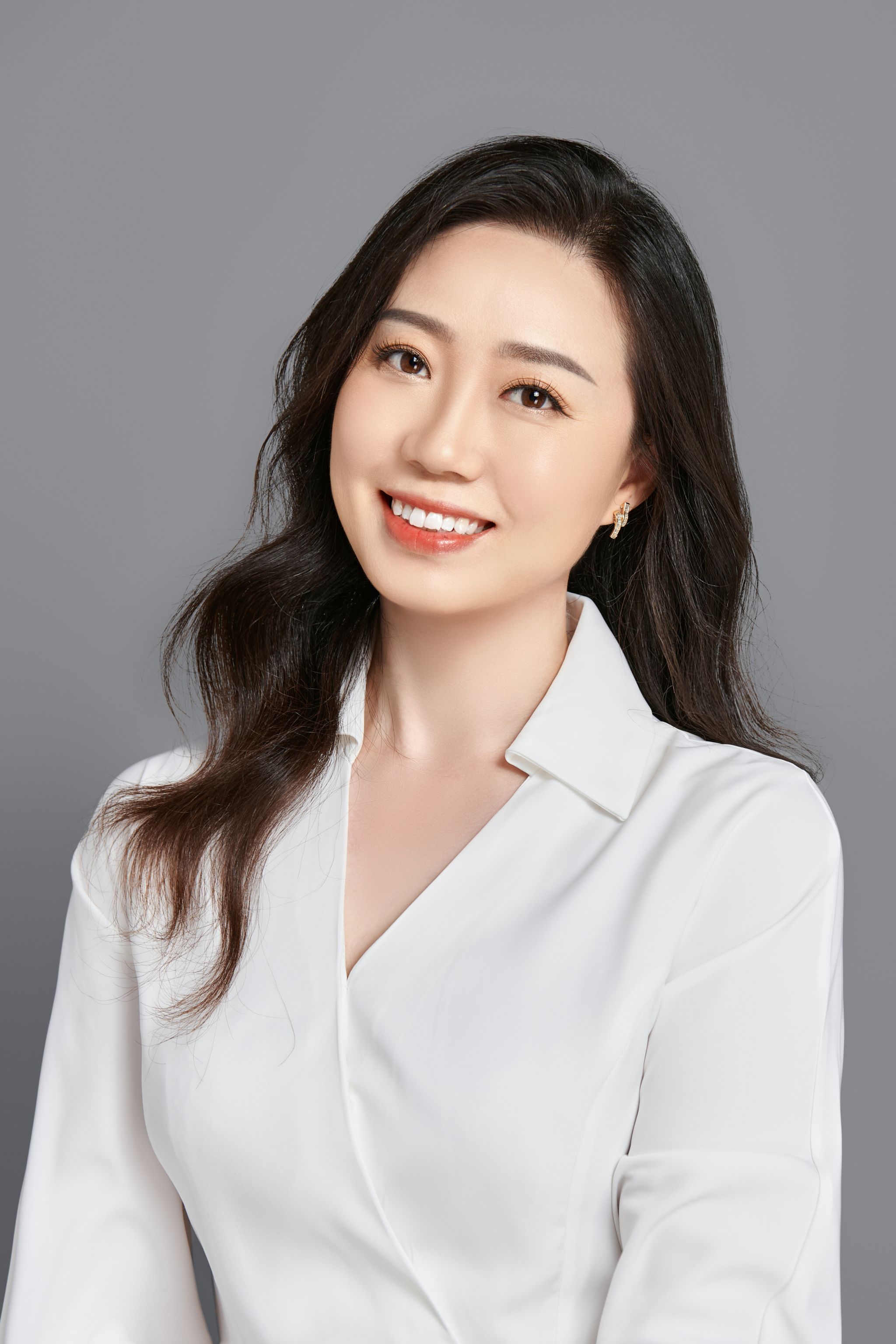 靳婷